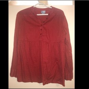 Red Long sleeve quarter button down top
